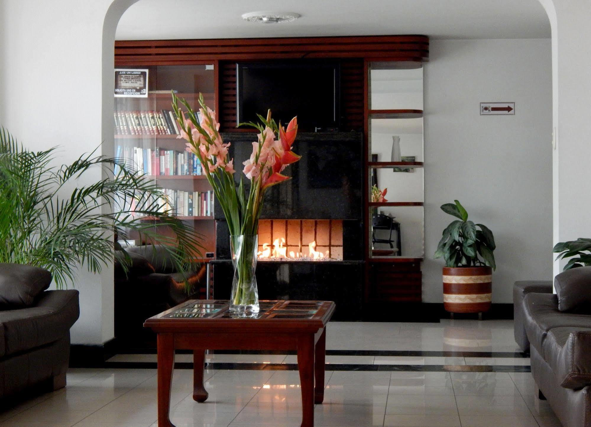Apartamentos Galerias Богота Экстерьер фото